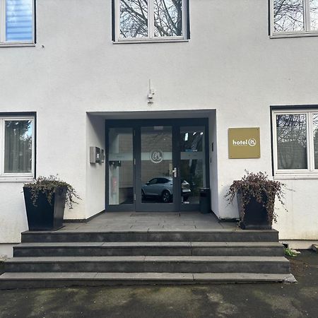 Hotel U Muelheim Free Parking Highspeed Wifi Mülheim an der Ruhr Buitenkant foto