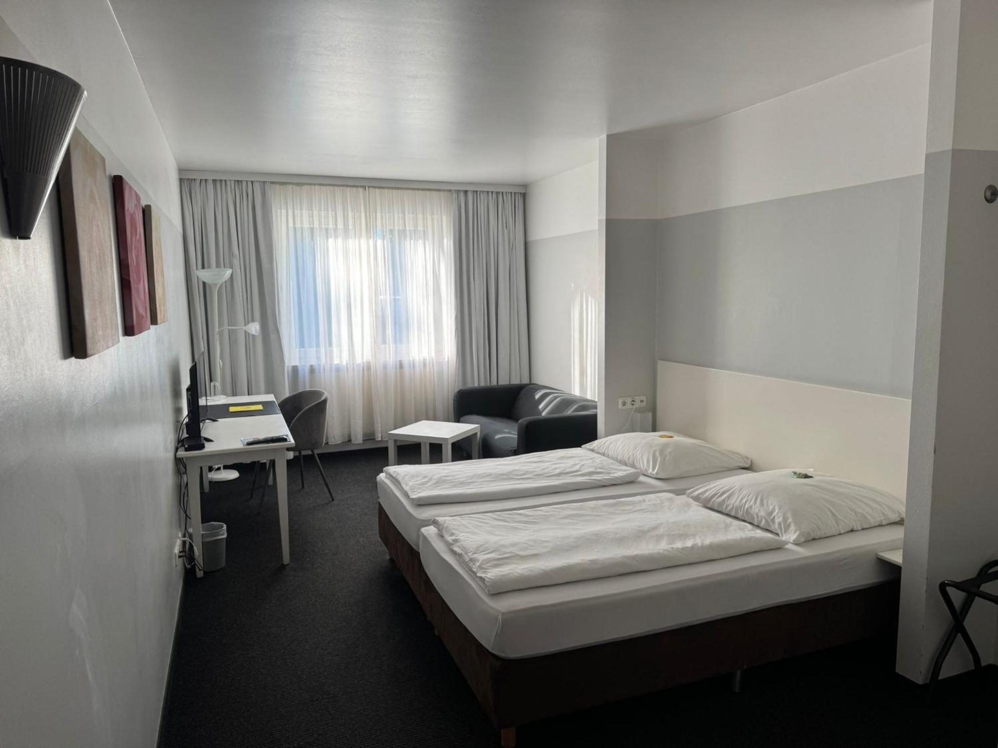 Hotel U Muelheim Free Parking Highspeed Wifi Mülheim an der Ruhr Buitenkant foto