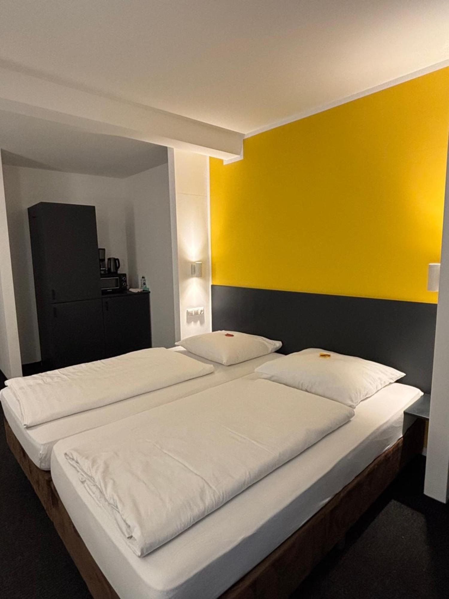 Hotel U Muelheim Free Parking Highspeed Wifi Mülheim an der Ruhr Buitenkant foto